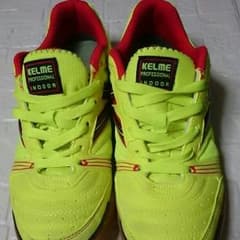 KELME・フットサルシューズ(27cm)のサムネイル