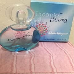 incanto charms 香水のサムネイル