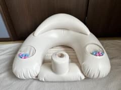 ラトル付きでたのしく練習　おすわり練習チェアのサムネイル
