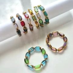 ハンドメイド 透かすときらめく✩宝石みたいなビーズリング 1点 ランダムのサムネイル