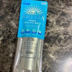 新品⭐️アネッサ 薬用美白エッセンスフェイシャルUVのサムネイル