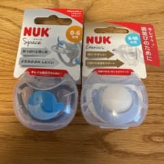新品未使用　ヌークおしゃぶり2個セットのサムネイル