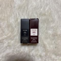 TOM FORD ウッドウッド & チェリー スモーク 2ml セットのサムネイル