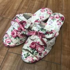 薔薇柄ルームスリッパのサムネイル
