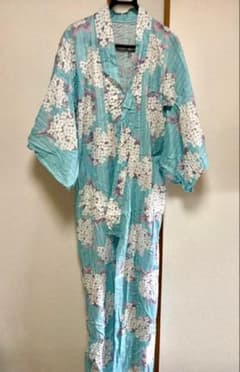 浴衣2枚、帯など小物セットのサムネイル