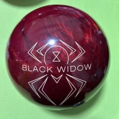 BLACK WIDOW ボウリングボール 赤 - メルカリ