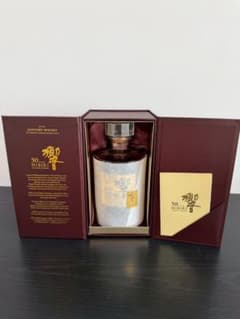 サントリー ウイスキー 響 30年 700ml 未開栓 箱付き HIBIKI - メルカリ