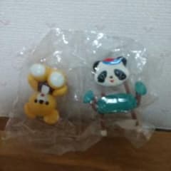こども用の椅子とくまさんのサムネイル