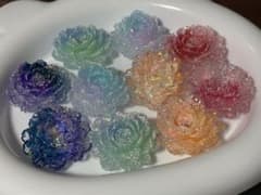 お花型ラメ入りパーツ 10個セットのサムネイル