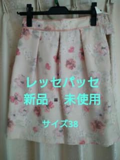 【新品未使用】レッセパッセ花柄プリーツミニスカート（38サイズ）のサムネイル