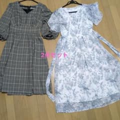 2回着用。花柄 半袖&チェックワンピース 2点セット - メルカリ