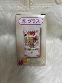 日焼けキティ　ハローキティ 花柄 グラスのサムネイル