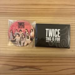 TWICE THIS IS FOR 缶バッジ 、フォトカードのサムネイル
