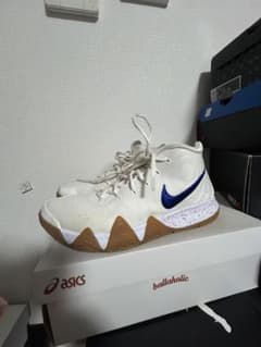 NIKEナイキKYRIE4UncleDrewカイリー4アンクルドリュー白27.5