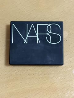 NARS ハイライティングブラッシュパウダー　ミニサイズのサムネイル