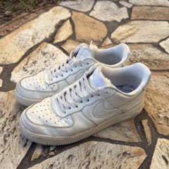 【人気】NIKE AIR FORCE 1 LOW ホワイト 白 スニーカーのサムネイル