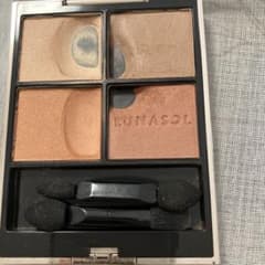ルナソル アイシャドウ01のサムネイル