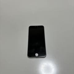 iPhone 7 Silver 32 GB SIMフリーのサムネイル