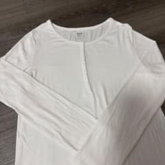 【GAP】 MODERN HENLEY 長袖カットソー ホワイトのサムネイル