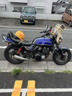 Kawasaki ZRX 400カスタム車のサムネイル