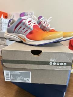 Nike Air Presto Sサイズ オレンジ/イエロー/パープルのサムネイル