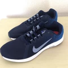 NIKE ナイキ　ランニングシューズ　ダウンシフター　スニーカーのサムネイル