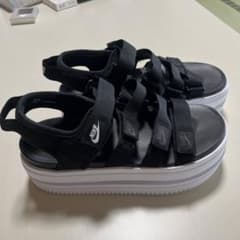 NIKE  スポーツサンダル　厚底のサムネイル