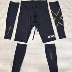 2xu ハーフタイツSサイズ アーム カーフセット - メルカリ