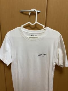 UNIQLOTシャツのサムネイル