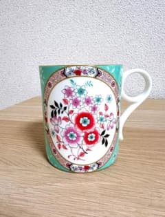 【美品】ウェッジウッド ワンダーラスト カメリア マグカップのサムネイル