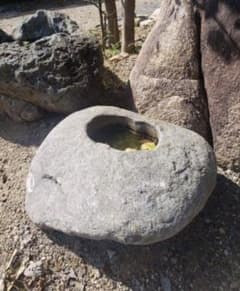 メダカ鉢　天然石 水鉢 つくばい 庭石 ガーデニング横幅52センチ メダカ鉢 天然石 水鉢 つくばい 庭石 ガーデニング横幅52センチ - メルカリ