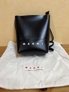 ※最終値下げ【美品】MARNIクロスボディバッグブラックシューレースストラップ付のサムネイル