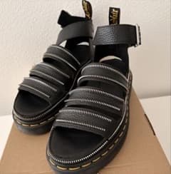 Dr.Martens ストラップ 厚底サンダルのサムネイル