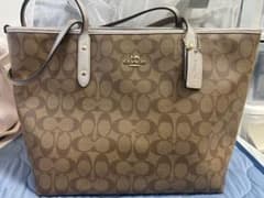 COACH トートバッグのサムネイル