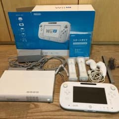 Wii U WII U 本体＋Wiiリモコン＋ヌンチャク＋センサーのサムネイル