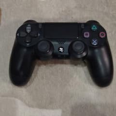 PS4用コントローラーのサムネイル