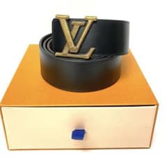 極美品1回　定価9.2万　ルイヴィトン　リバーシブル サンチュール ベルト 箱 極美品1回 定価9.2万 ルイヴィトン リバーシブル サンチュール ベルト
