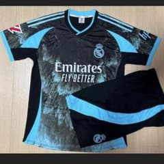 だ*け様 Real Madrid ユニフォーム 上下セットのサムネイル