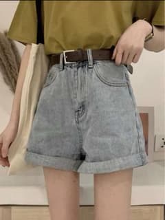 ショートパンツのサムネイル