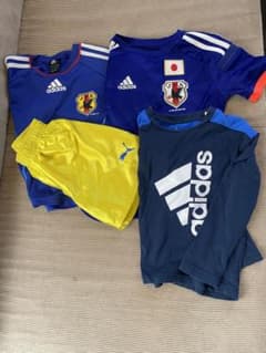 サッカートップス、パンツ　アディダスのサムネイル