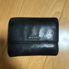 ユアン様専用DIESEL 三つ折り財布 黒のサムネイル
