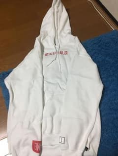 エルビラ パーカーのサムネイル