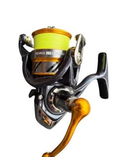 DAIWA ダイワ REVROS LT 2000S-XH スピニングリール PEのサムネイル