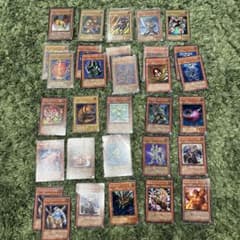 【値下げしました！】遊戯王OCG デュエルモンスターズ まとめ売り　31枚のサムネイル