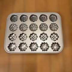 花型シルバー製洋菓子型 20個分のサムネイル