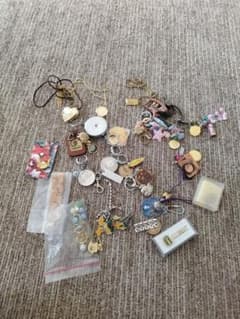 キーホルダー ネックレス 大量セット まとめ売りのサムネイル