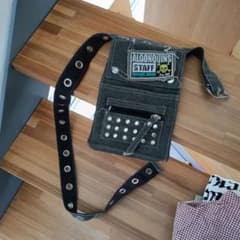 ALGONQUINS ボディバッグ グレー スタッズ付きのサムネイル