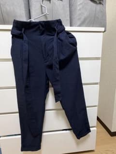 VIS ベルト付き テーパードパンツ ネイビーのサムネイル
