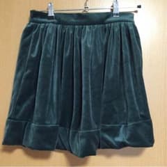ミニスカートのサムネイル