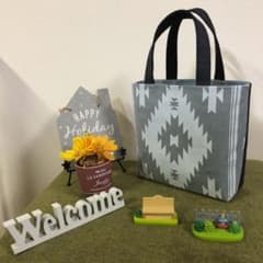ハンドメイド　ベイクドカラーのオルテガとデニムのトートバッグのサムネイル